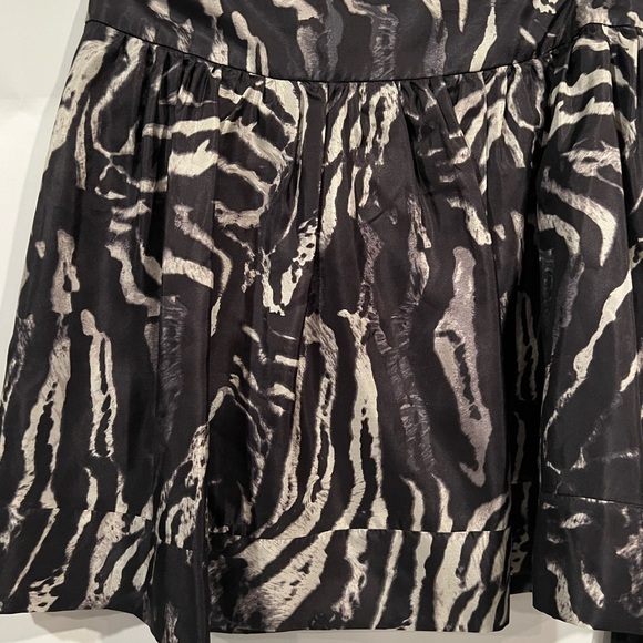 Zebra print Mini Skirt - Picture 4 of 5